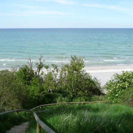 Dicht Am Beruehmten Kap, Schoener Sandstrand - Ferienresidenz Kap Arkona 07 Apartment *