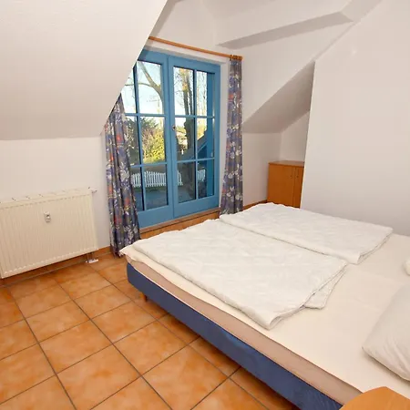 Dicht Am Beruehmten Kap, Schoener Sandstrand - Ferienresidenz Kap Arkona 07
